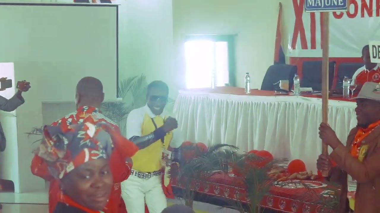 Mr. Contrálio (FRELIMO AINAMUICHO) Vídeo Mr Lulú 2022