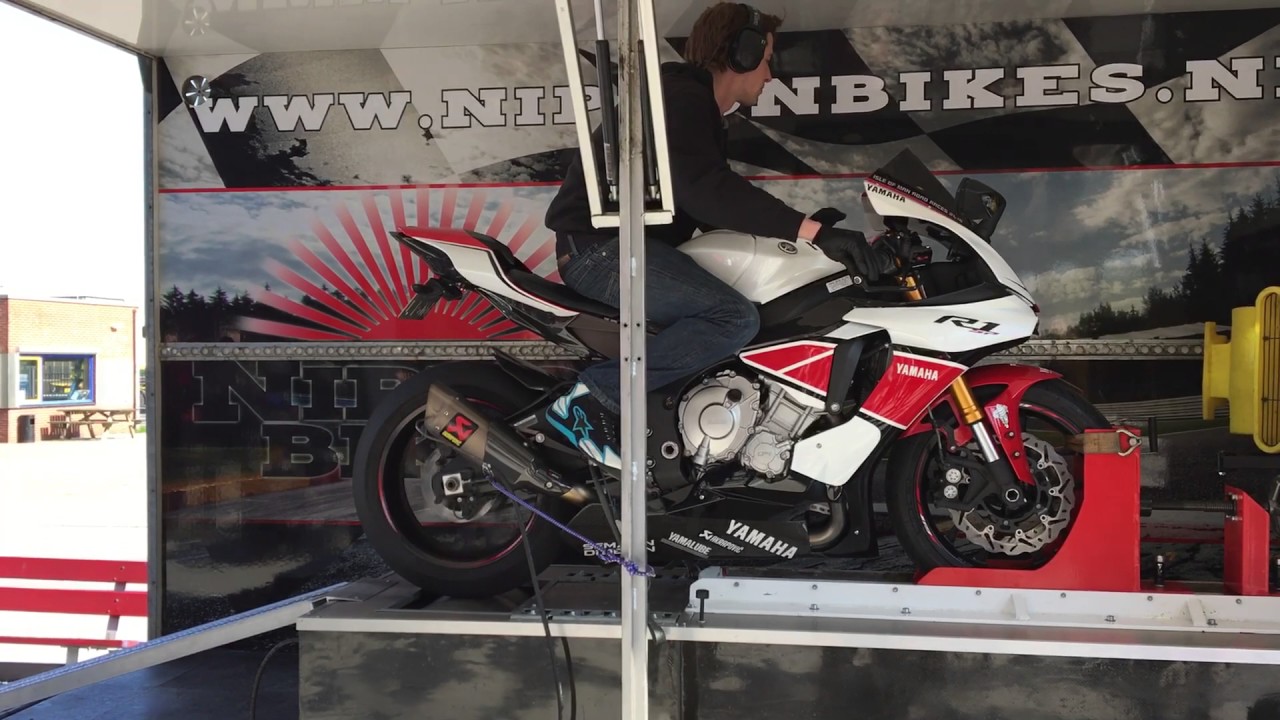 Yamaha R1sp Akrapovic DYNOJET run 196 HP on the rear wheel