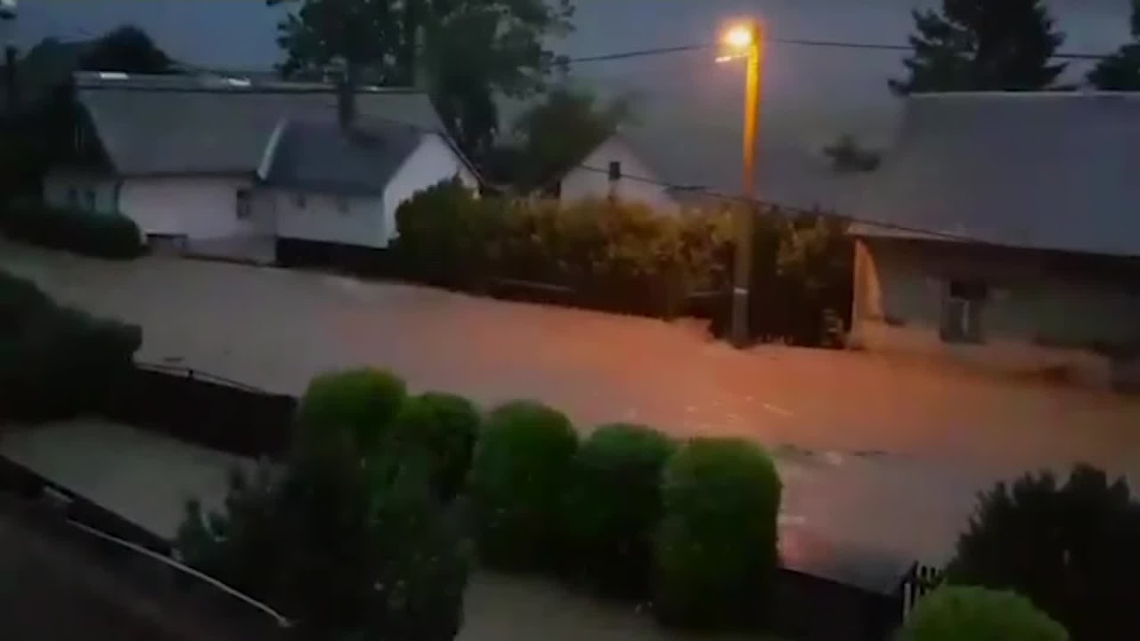 1 dead, 1 missing, dozens rescued in Czech Republic flooding