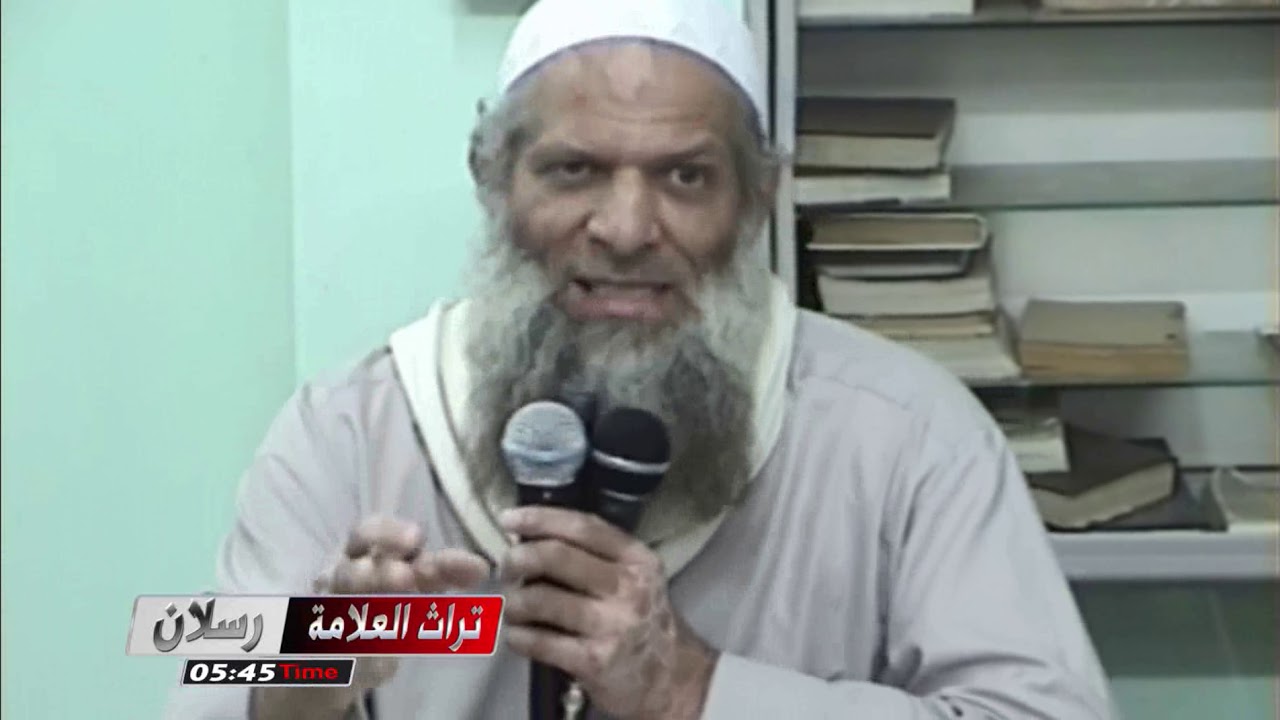 الغترة الحمراء ، والباكستاني من لباس الشهرة ؟#العلامةرسلان