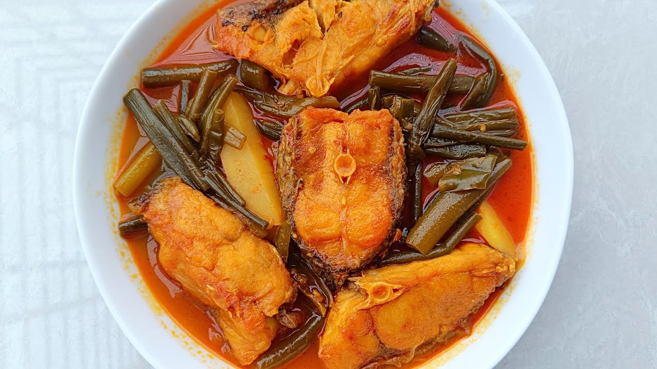 পেঁয়াজপাতা দিয়ে কাতল মাছের রেসিপি। #fish #fishrecipe  