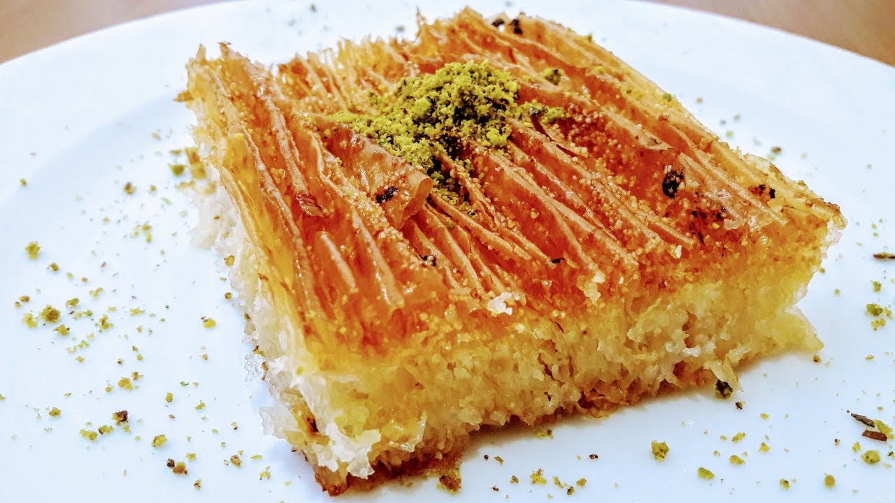 Baklavalık Hazır Yufkadan Efsane PERDE TATLISI | İrmikli Şerbetli Tatlı
