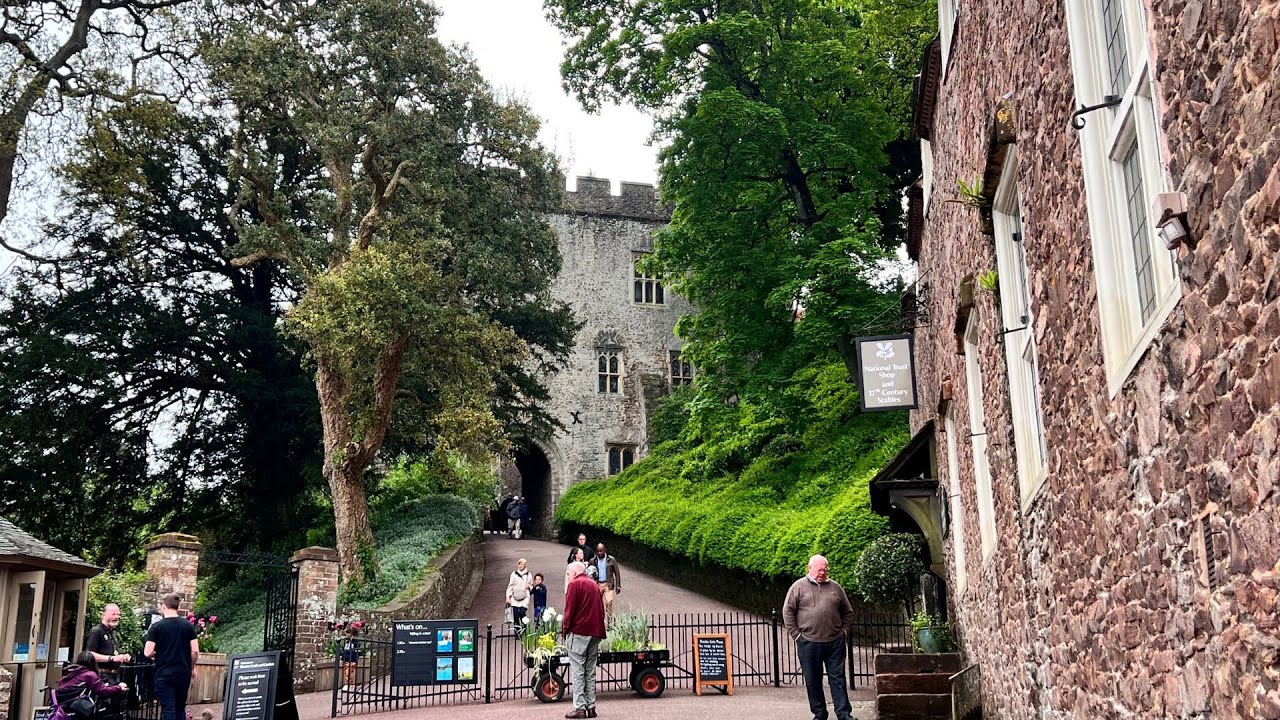 1000 years historical castle on the hill, Marvellous stonework | A day in Dunster Castle Somerset
