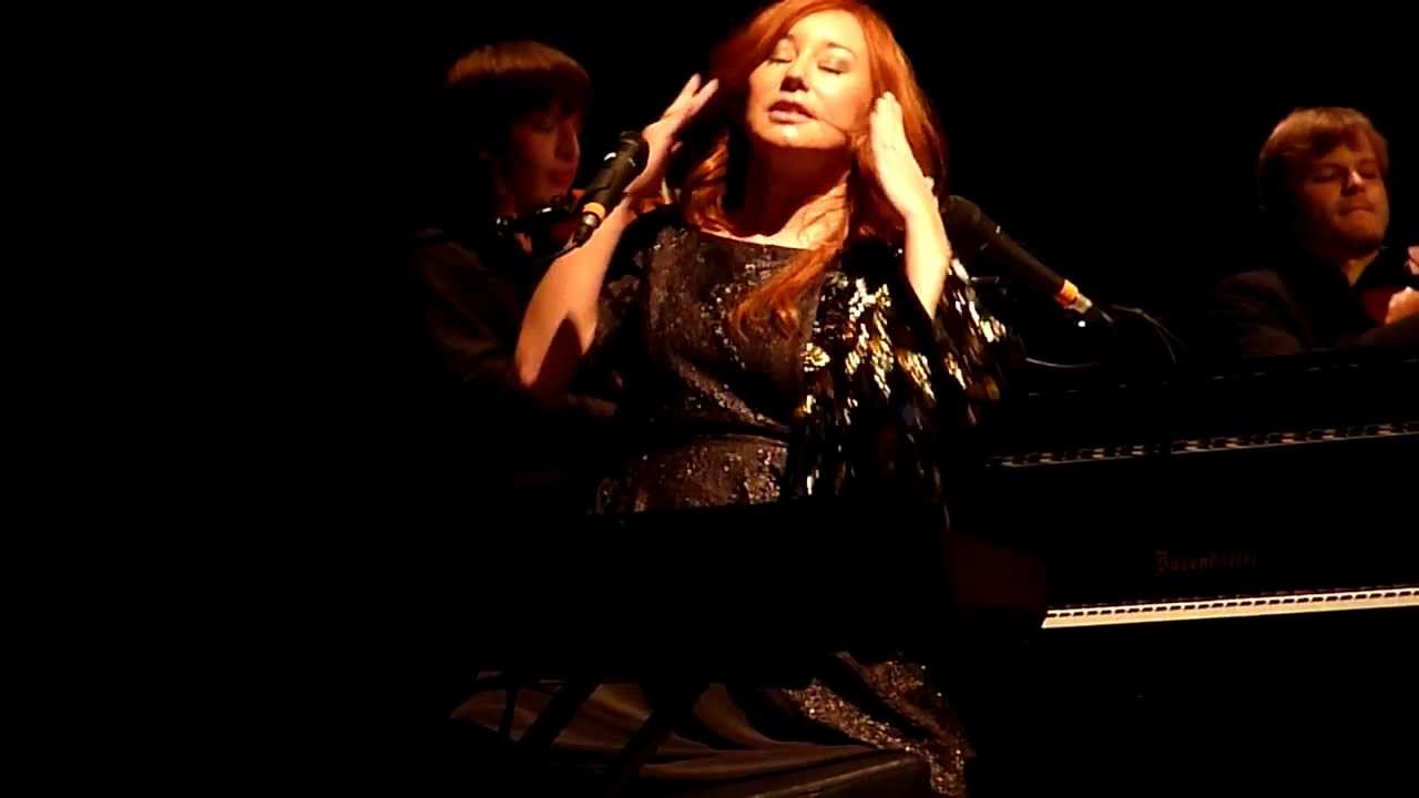 Tori Amos - Cruel - 12-06-2011 - Boston, MA - 720P HD