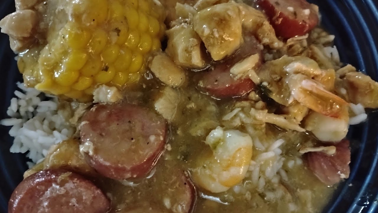 @JustCOOKINGIt               Easy Chicken, Sausage & Shrimp Gumbo 