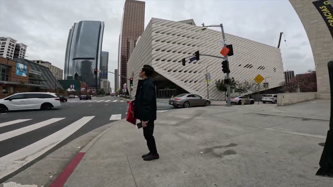 POV: Los Angeles Street Photography | Ricoh GR ii