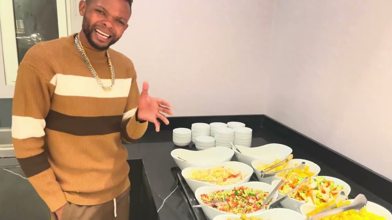 Matsanga Kim And Kuda Rashman test Iranian food for the first time