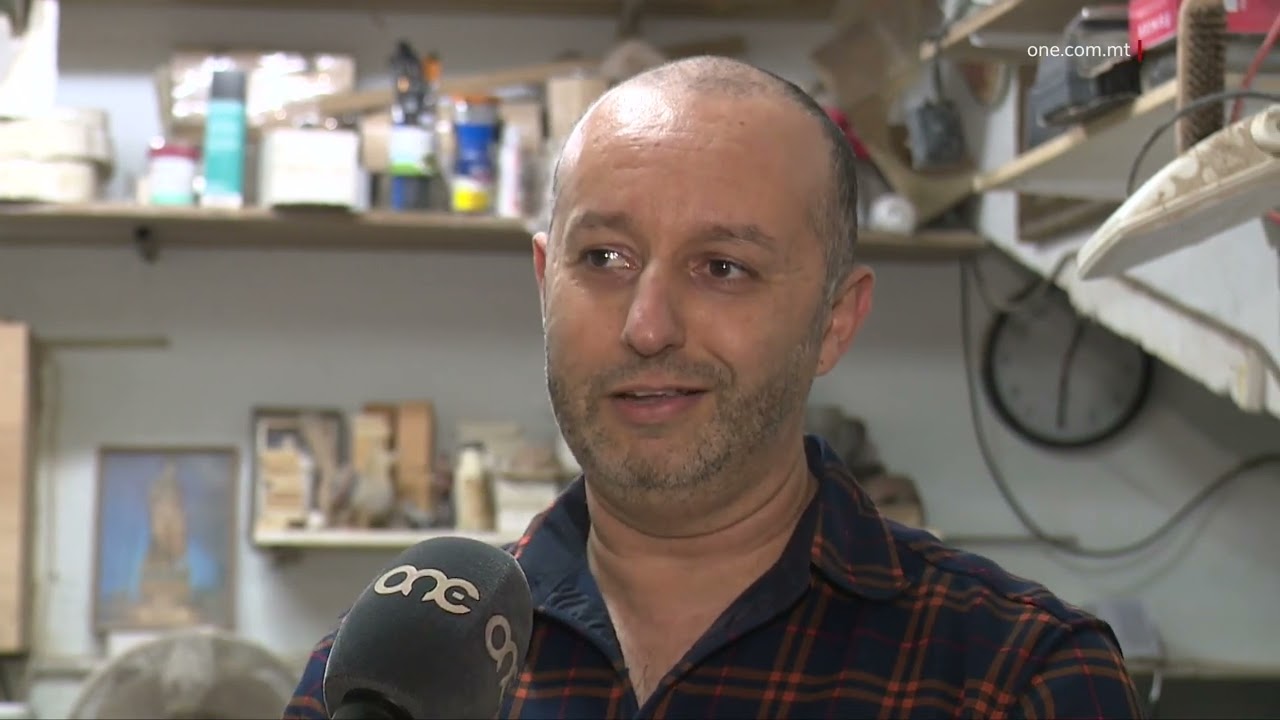 Il-PASTURI MAĦDUMIN BIT-TERRAKOTTA