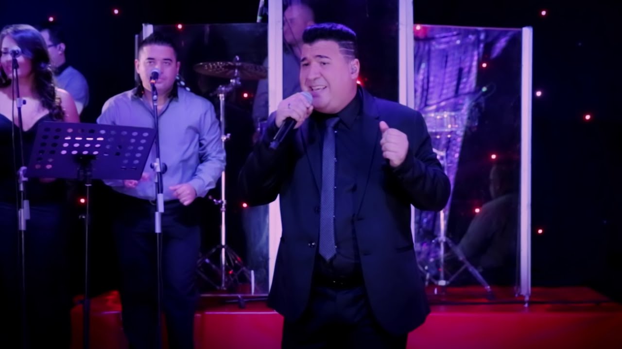 MI HISTORIA ENTRE TUS DEDOS - MICKEY TAVERAS  [ EN VIVO ]