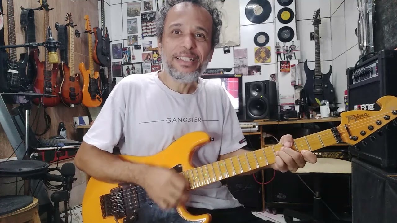 gilneyparson n&atilde;o compre curso de guitarra online
