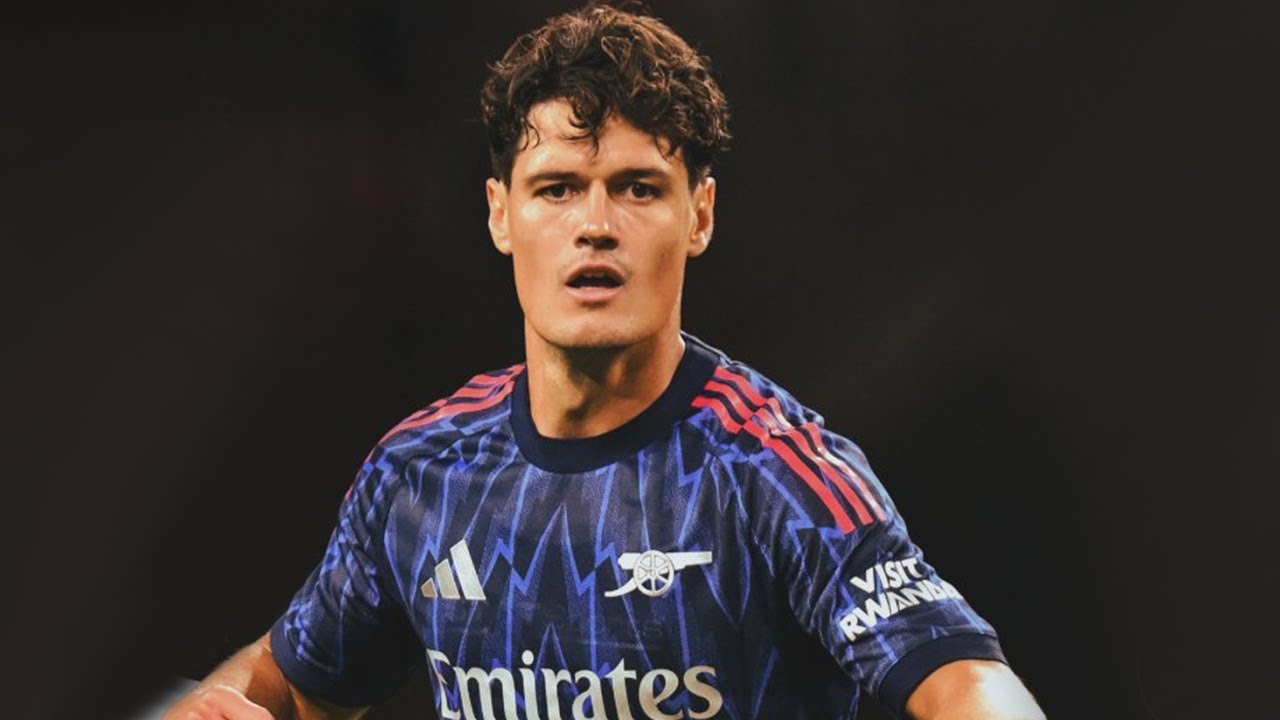 Christian N&oslash;rgaard Arsenal DEBUT vs AC Milan | 25/26