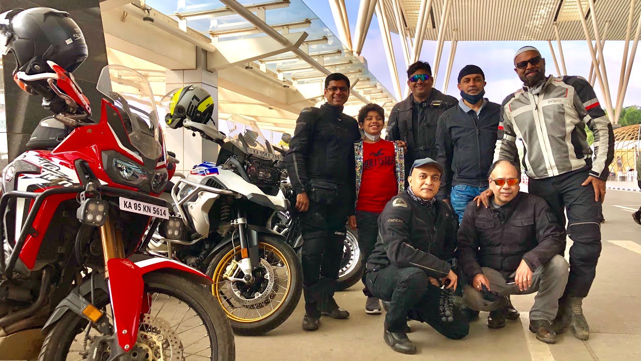 Amazing Sunday Ride! Bangalore Airport VIP Access, 10-Foot Long Sub & Streetside Biryani!! VLOG 17