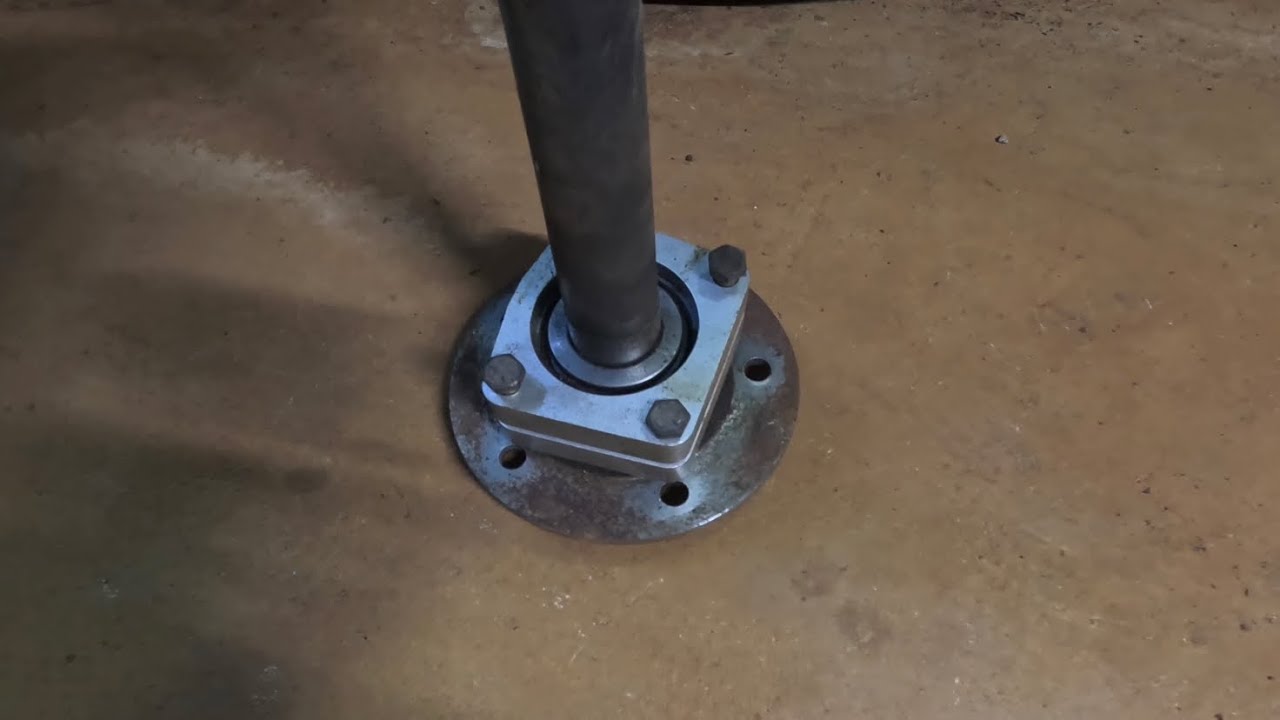 What is a C-Clip Eliminator? GM 12 Bolt