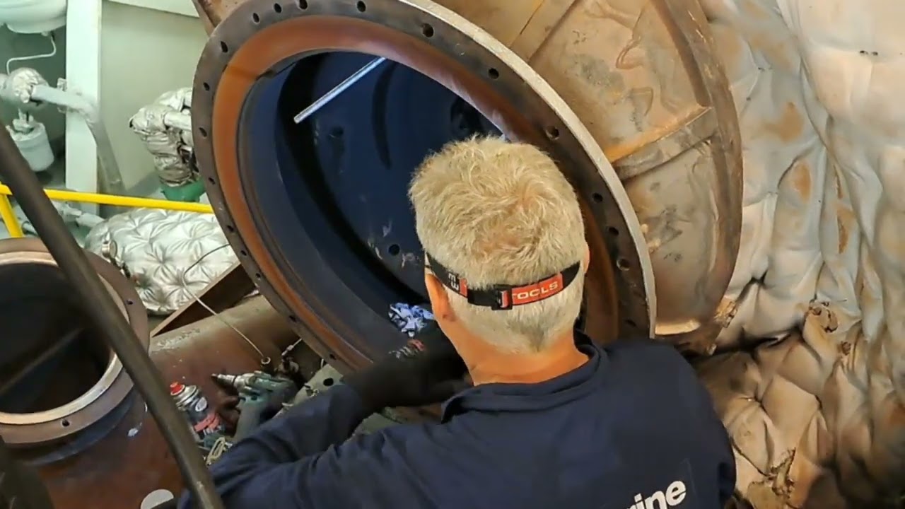 Overhoul Turbocharger MaK 9M32 Replace Nozzle Ring #engineer #blog #seamanlife @zorroengineer888