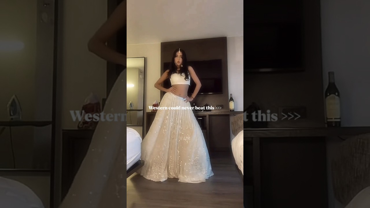 Desi🤍👀 #desi #girl #aesthetic #aestheticstatus #trending #trendingshorts #shorts #shortvideo
