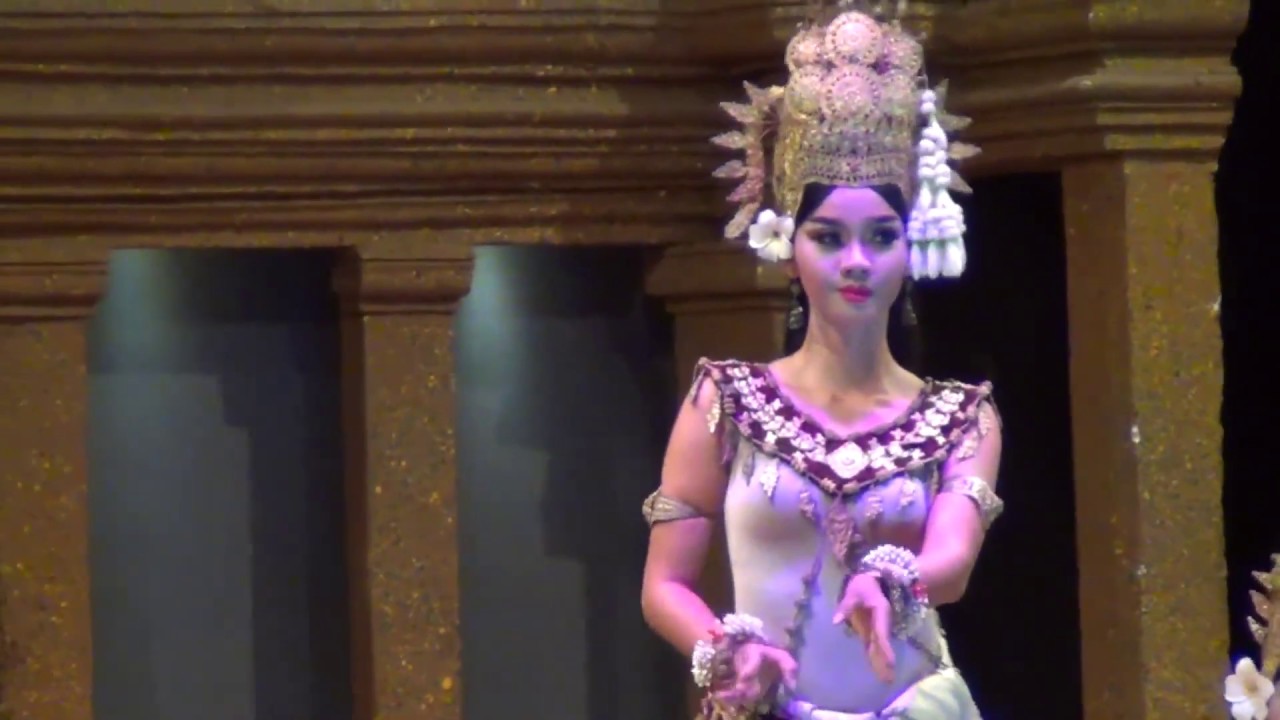 Dinner and Show at Koulen II Restaurant in Siem Reap