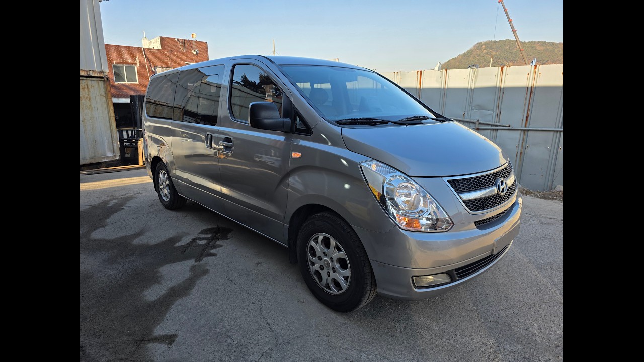 2011 Hyundai Grand Starex CVX