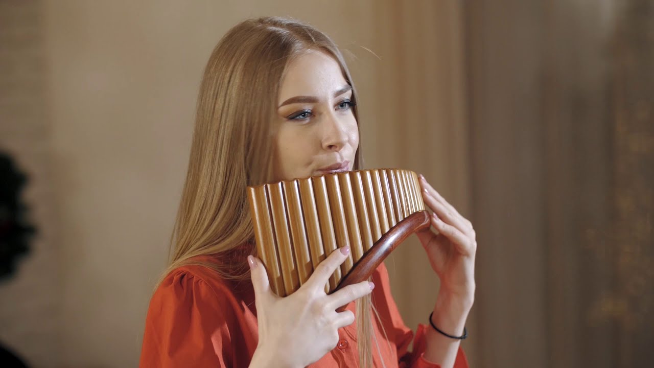 Adriana Babin - Carol of the Bells ( Pan-Flute cover )