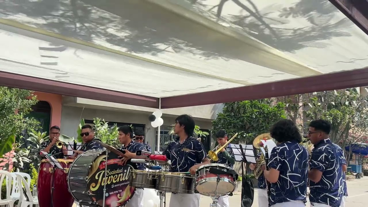 Melodías para un Saxo ▶ Banda Show Sociedad Juvenil 
