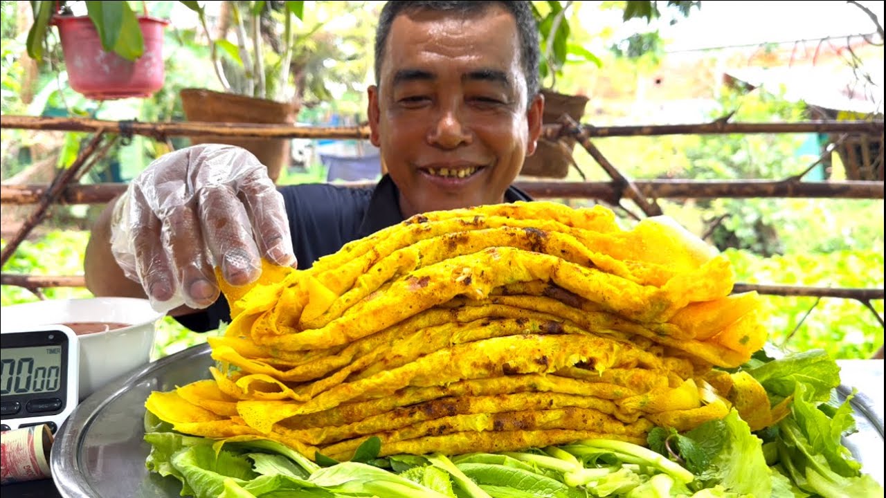 Trời Ơi Khủng.Khiếp Quá Chỗ Đâu Mà Chứa Vậy Trời! MỘT MÂM RAU 15 CÁI BÁNH XÈO | ATN