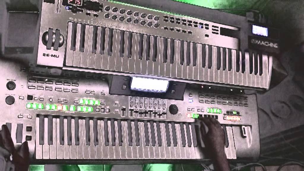 fade to grey (visage)  remix on tyros 3 with vst plugins