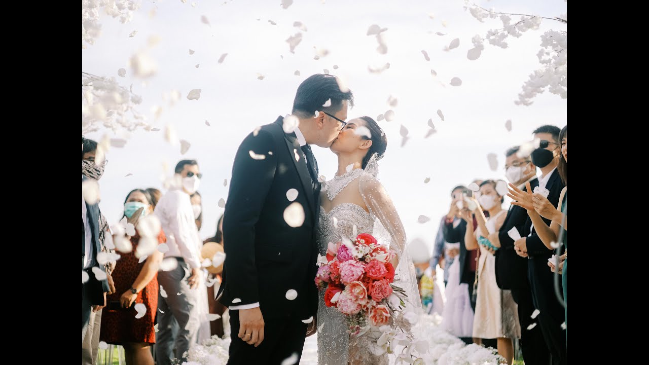 Timotius & Felicia&rsquo;s Luxury Wedding at Alila Villas Uluwatu | Bali Destination Wedding