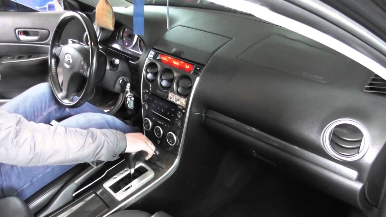 MAZDA 6 2008г замена масло в АКПП на стенде методом задавливание