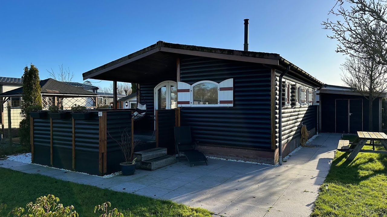Chalet te koop op Camping 't Venhop in Berkhout, Noord-Holland!