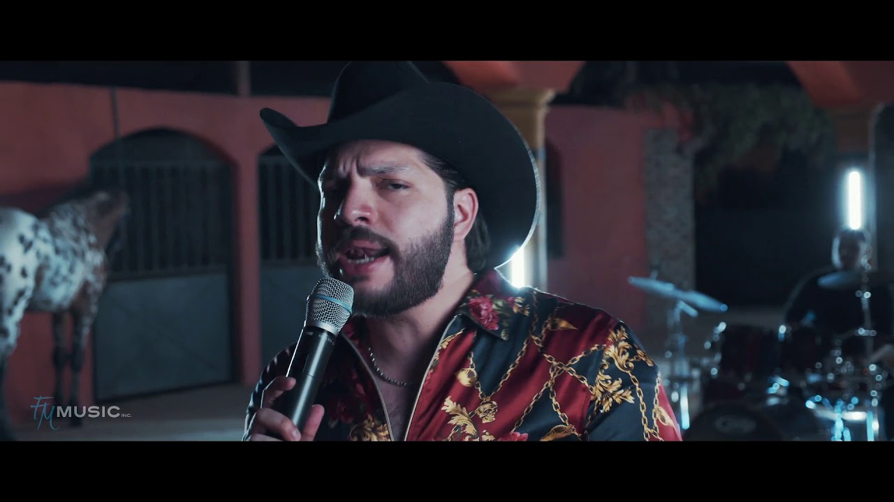 Cesar Carrillo - Un Chavo Se Asoma (elchavofelix)