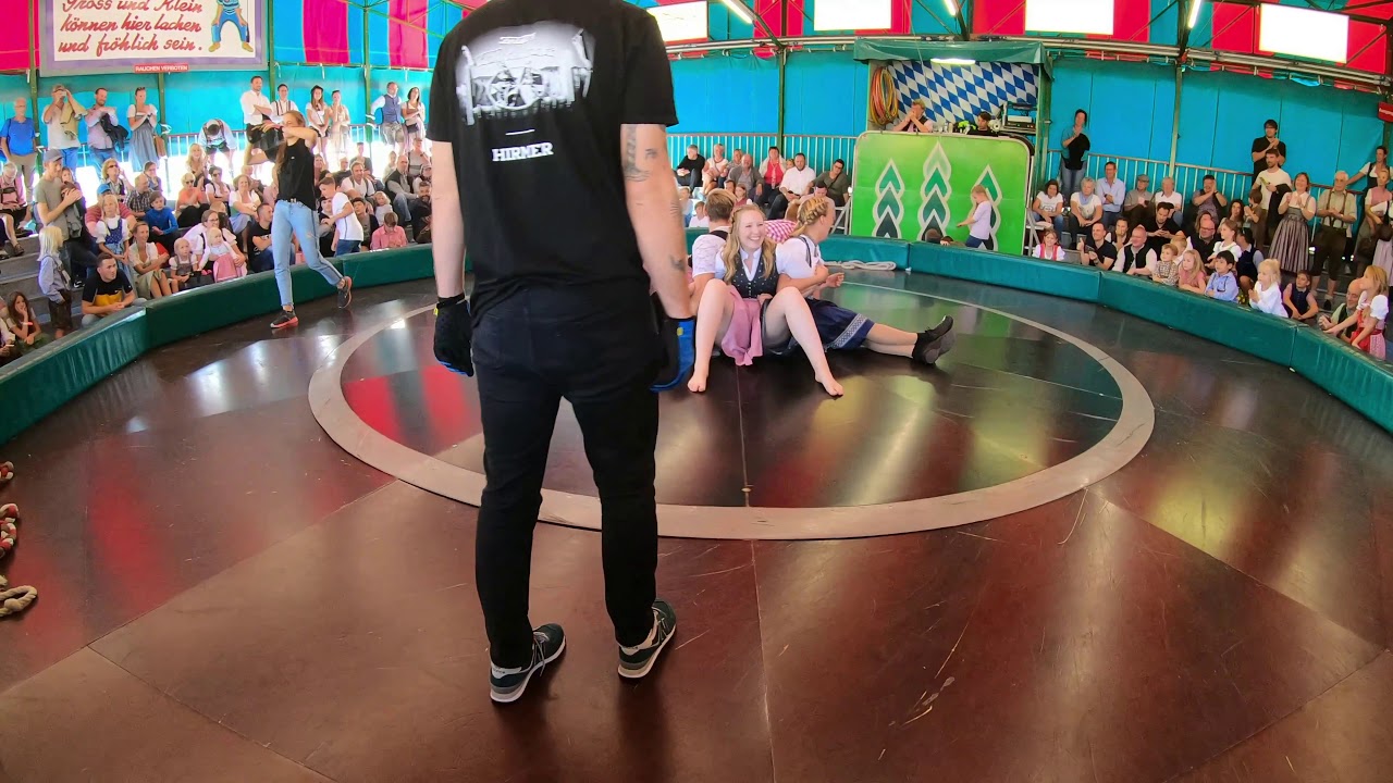 Oktoberfest 2019 Kirmes Fahrgeschäft Teufelsrad POV