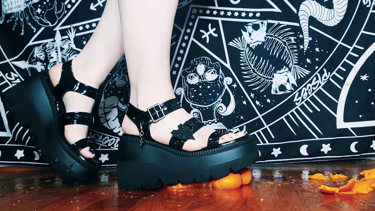 Demonia Wedge Sandals Crush Oranges 🍊