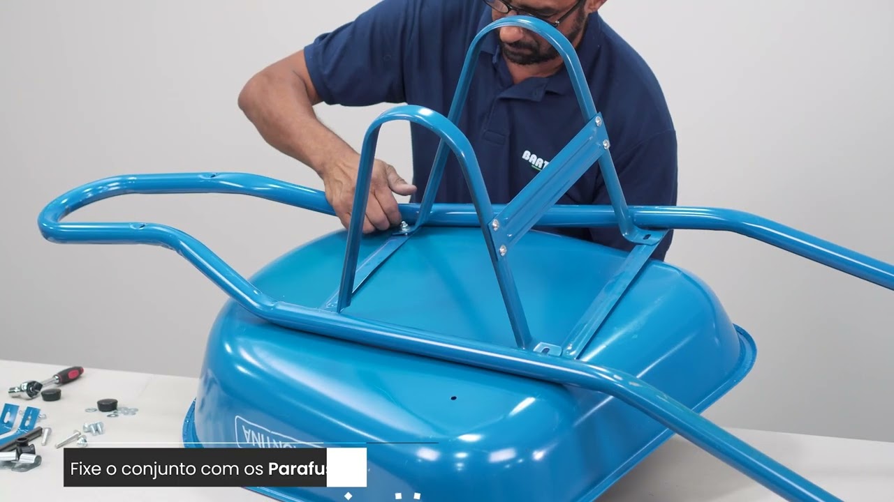 Como montar o Carrinho de Mão Tramontina Azul 50L | Bartofil