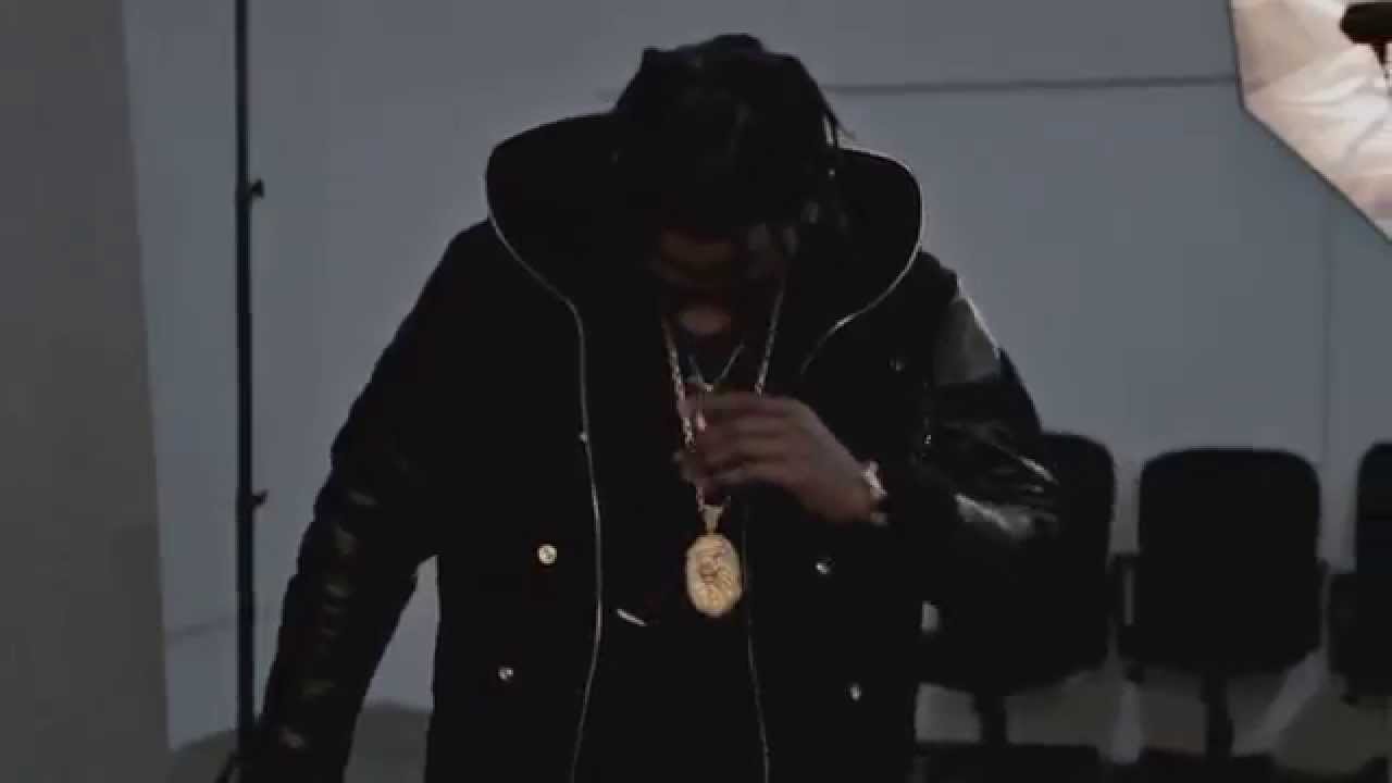 Behind The Scenes of A BATHING APE&reg; BLACK with Travis Scott (ITHK Presents)