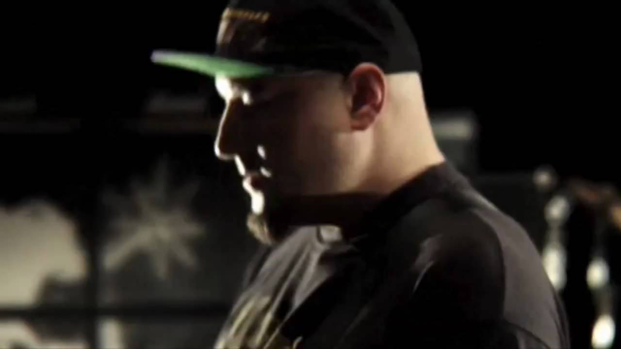 HATEBREED - Ghosts Of War (OFFICIAL VIDEO)