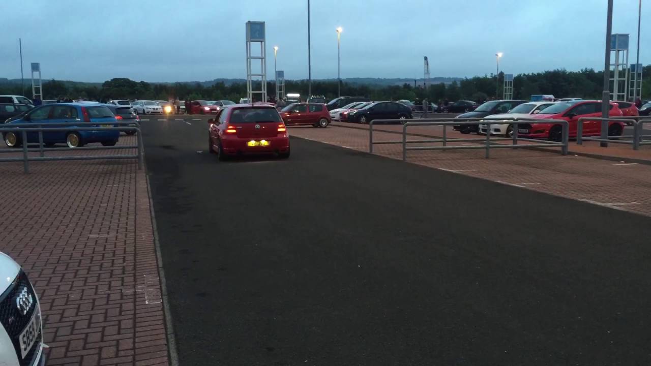 Volkswagen Golf R32 decat exhaust sound
