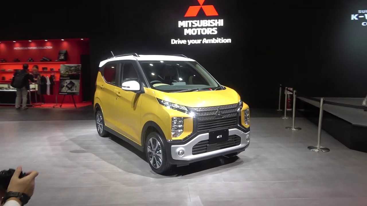 The new Mitsubishi eK X car 2020 - Show Room JAPAN