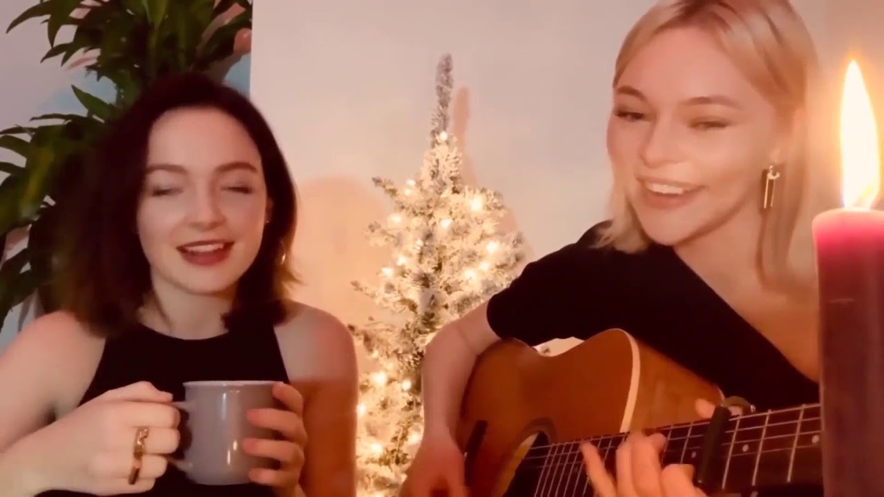 Amalia Holm & Taylor Hickson - It's cold outside HD