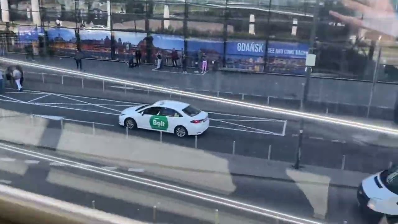 Gdańsk Lech Wałęsa airport terminal 1 oraz terminal 2