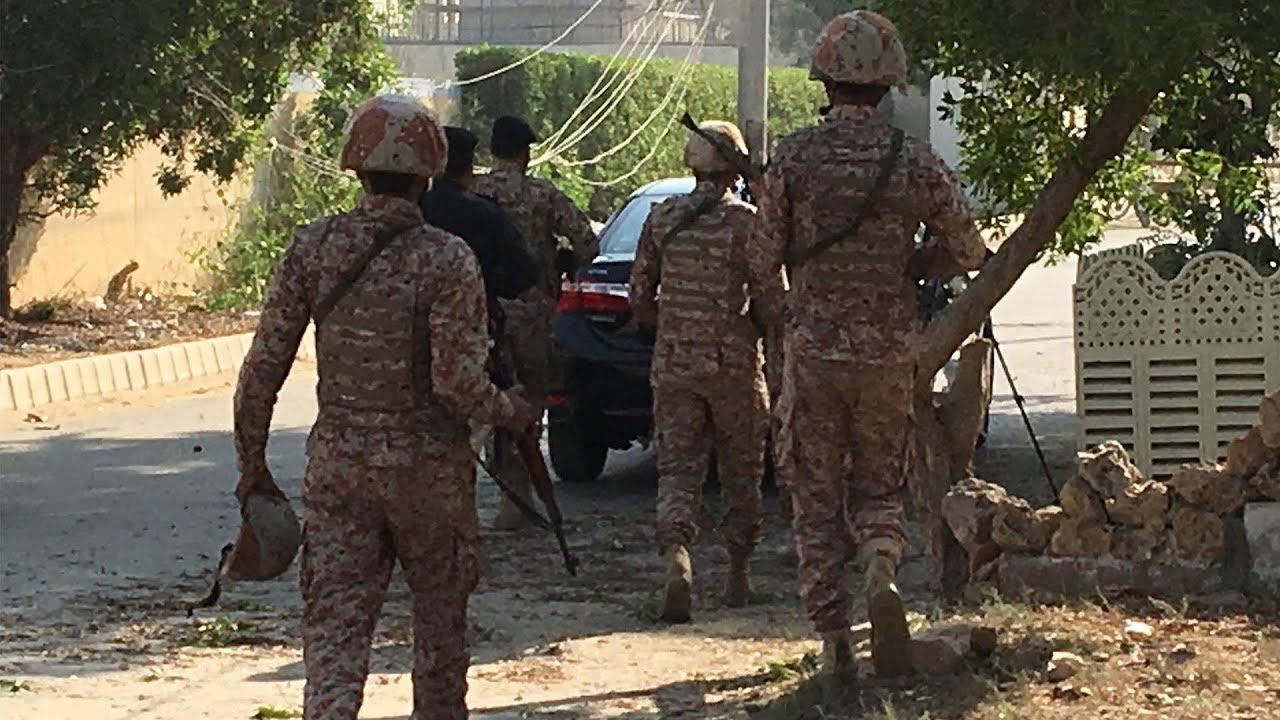 Suspected suicide bombers who attacked Chinese consulate in Pakistan's Karachi were killed