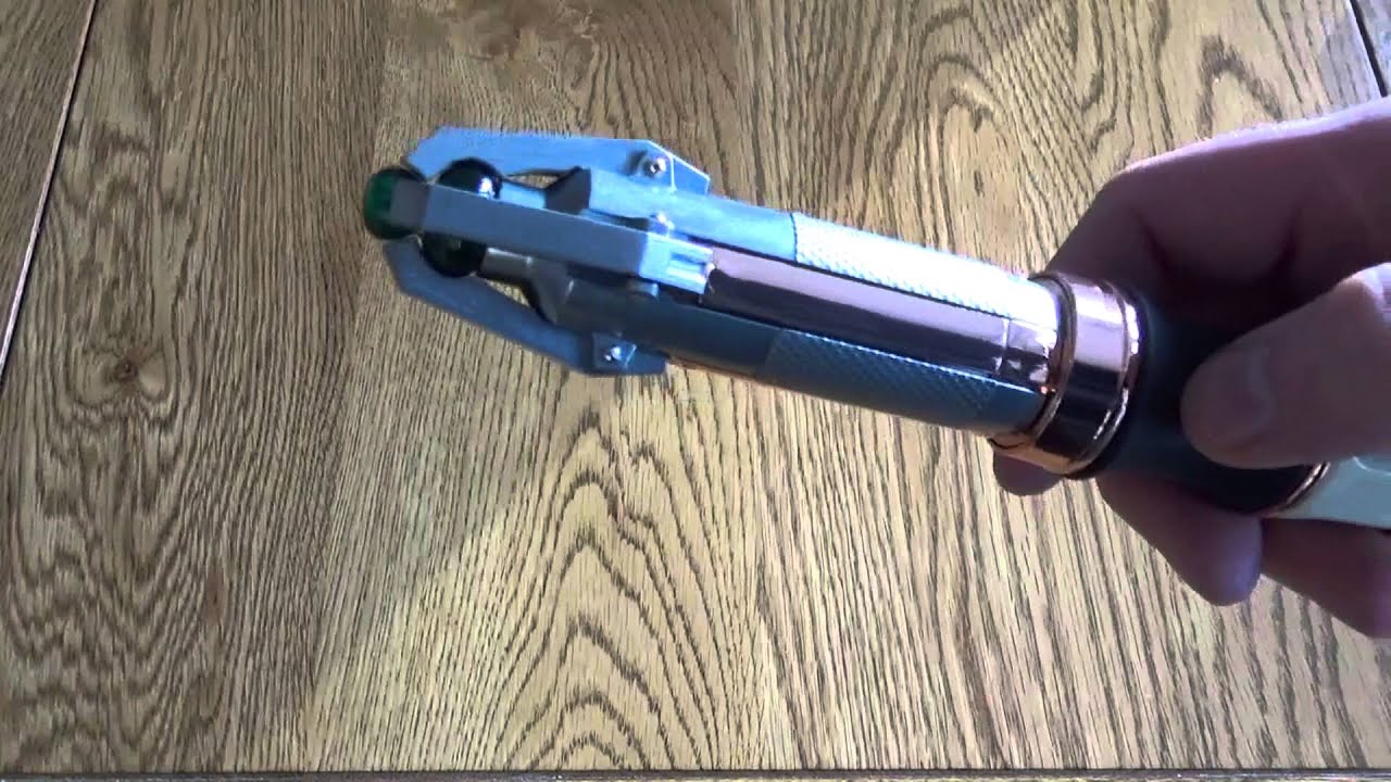 Doctor Who 12th Doctor Sonic Screwdriver Universal Remote Review