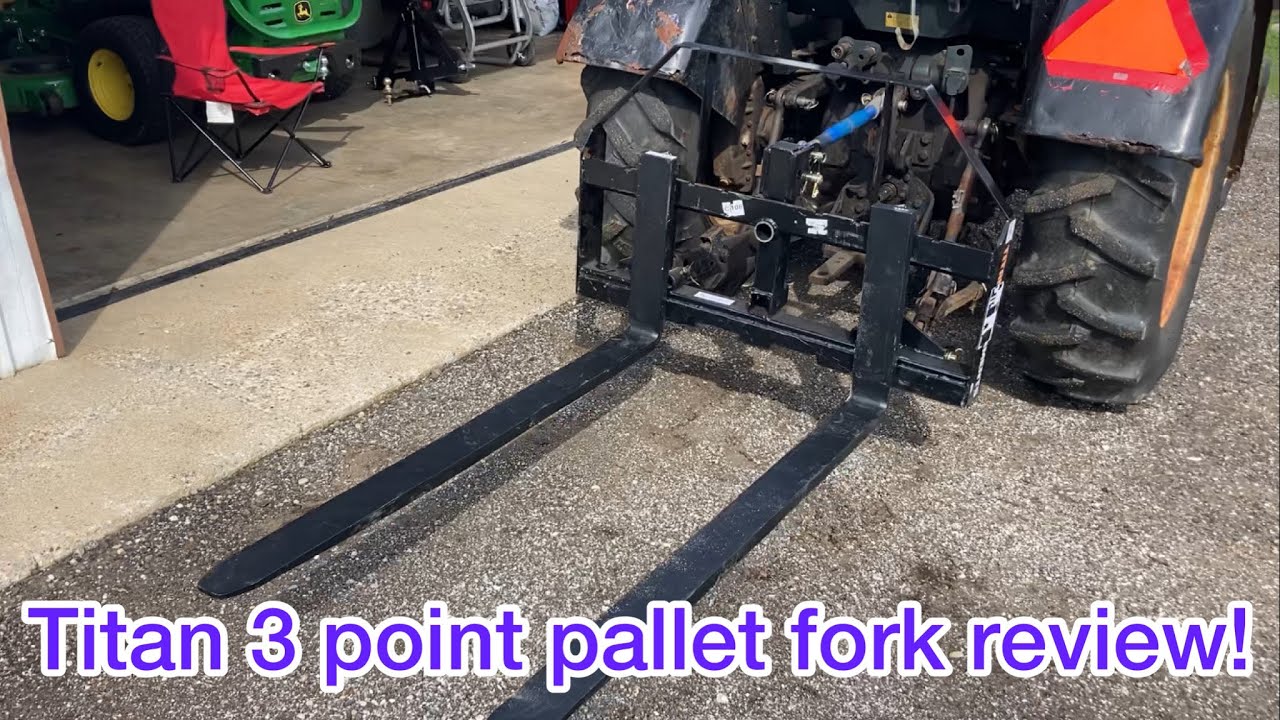 Titan Attachments 3 point Tractor pallet forks. 4000 lbs.