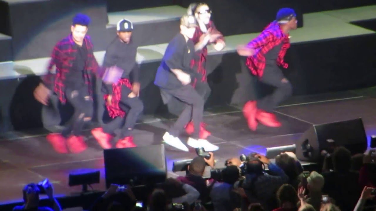 Justin Bieber- Where Are U Now Live Jingle Ball