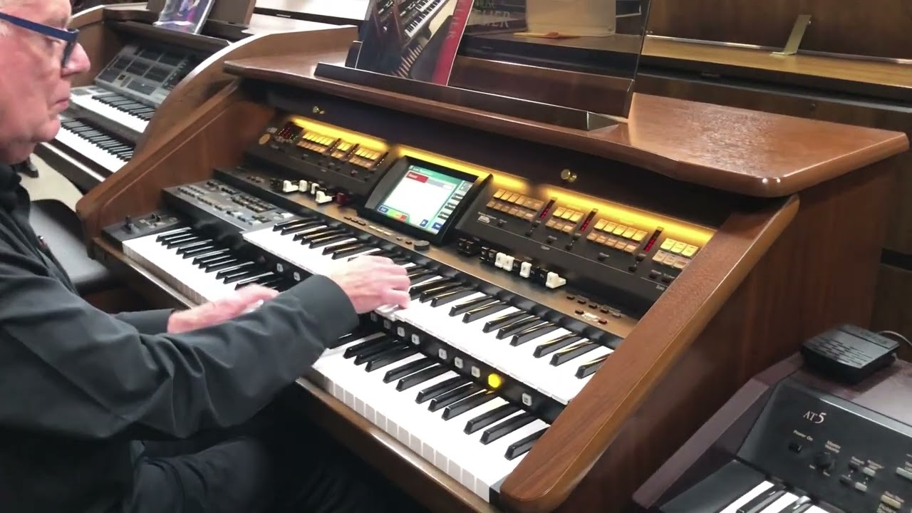 5th Video demo of theatre organ sounds on the amazing pre loved Roland AT800 Atelier Organ