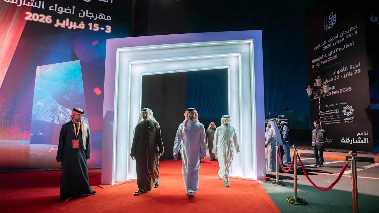 سلطان بن أحمد يشهد انطلاق مهرجان أضواء الشارقة في نسخته الـ 15