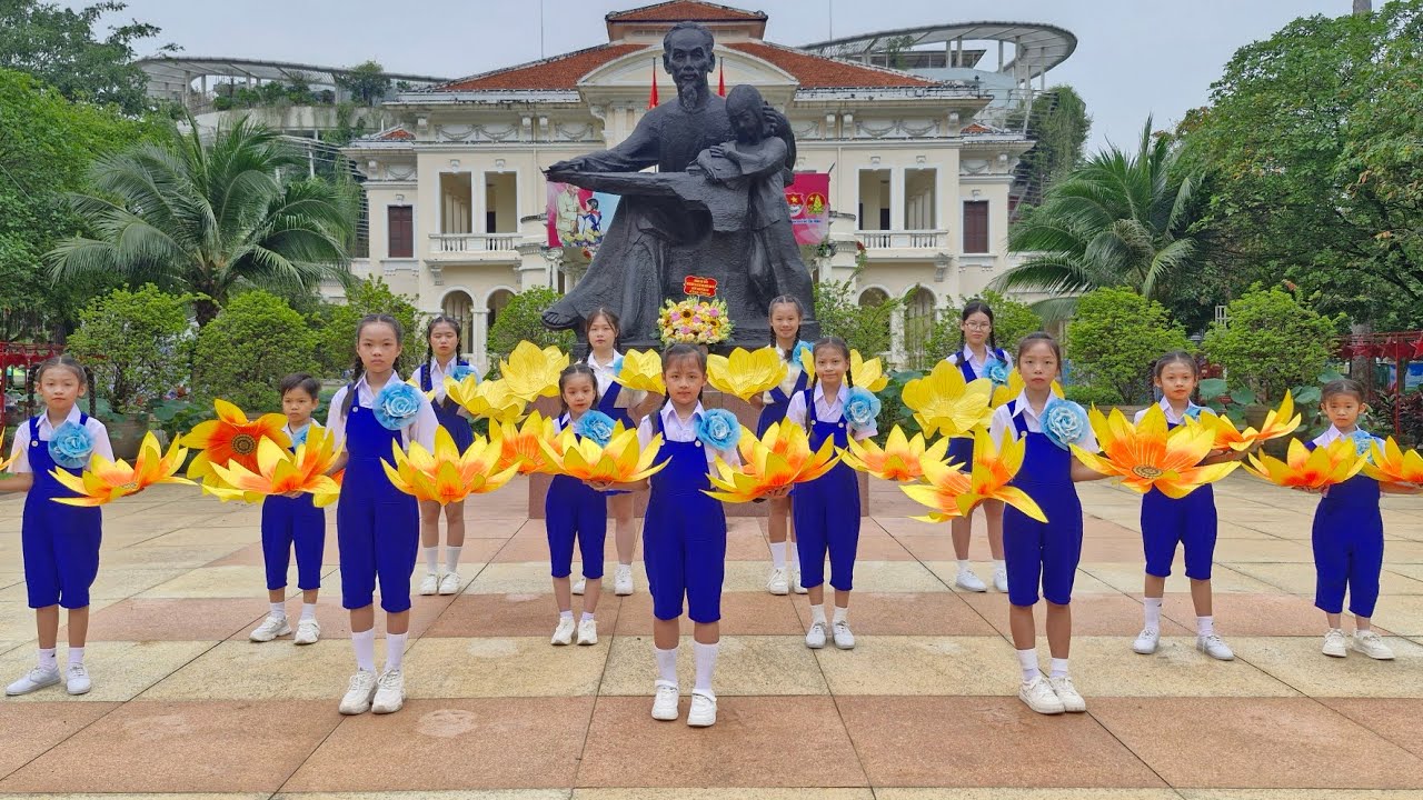THÀNH PHỐ 10 MÙA HOA - NHÓM MẮT NGỌC | Họp mặt 50 năm nghệ sĩ lớn lên từ Nhà Thiếu Nhi Thành Phố 