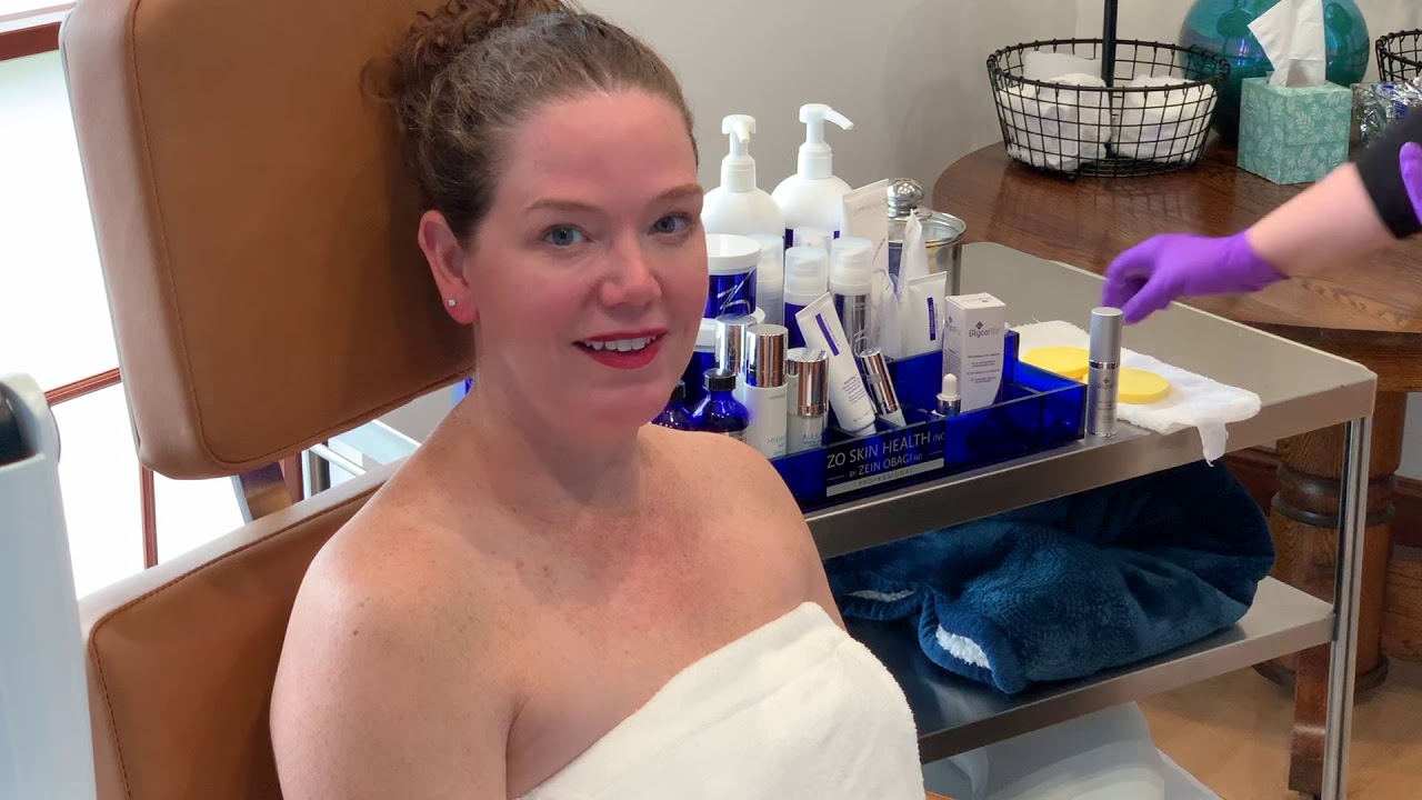 GlycoAla PhotoDynamic Therapy for Decolletage with Redlight