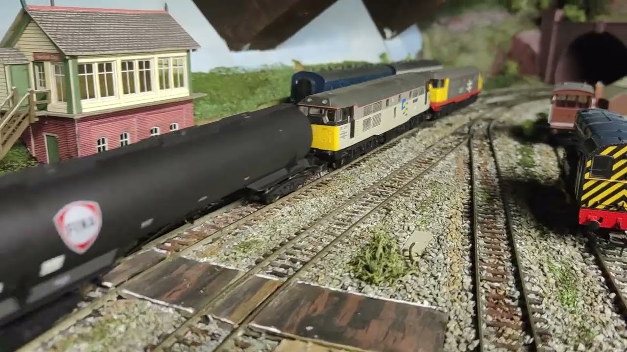 Class 31 OO Gauge Running Trains