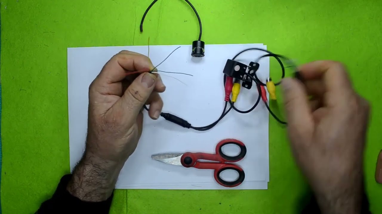 Te enseño algo que a lo mejor no sabias sobre las cámaras de marcha atrás en automóviles
