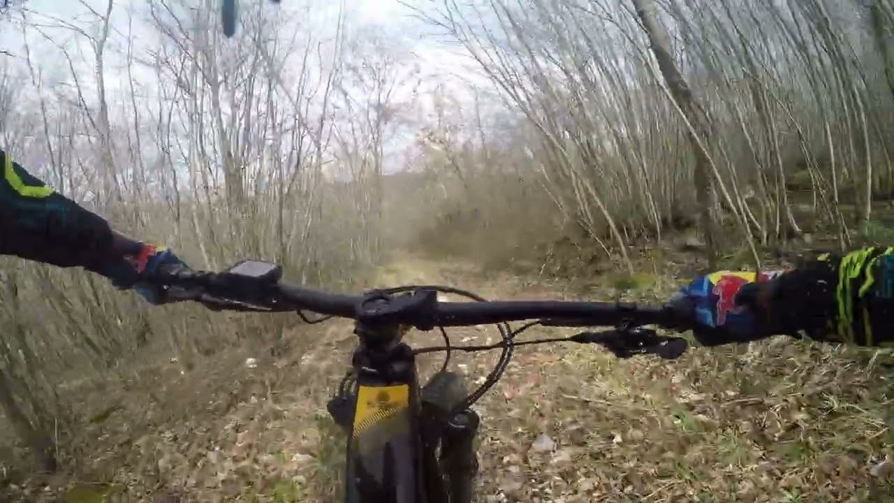 E-MTB Lapierre 7.6 Impariamo sui sassi smossi!