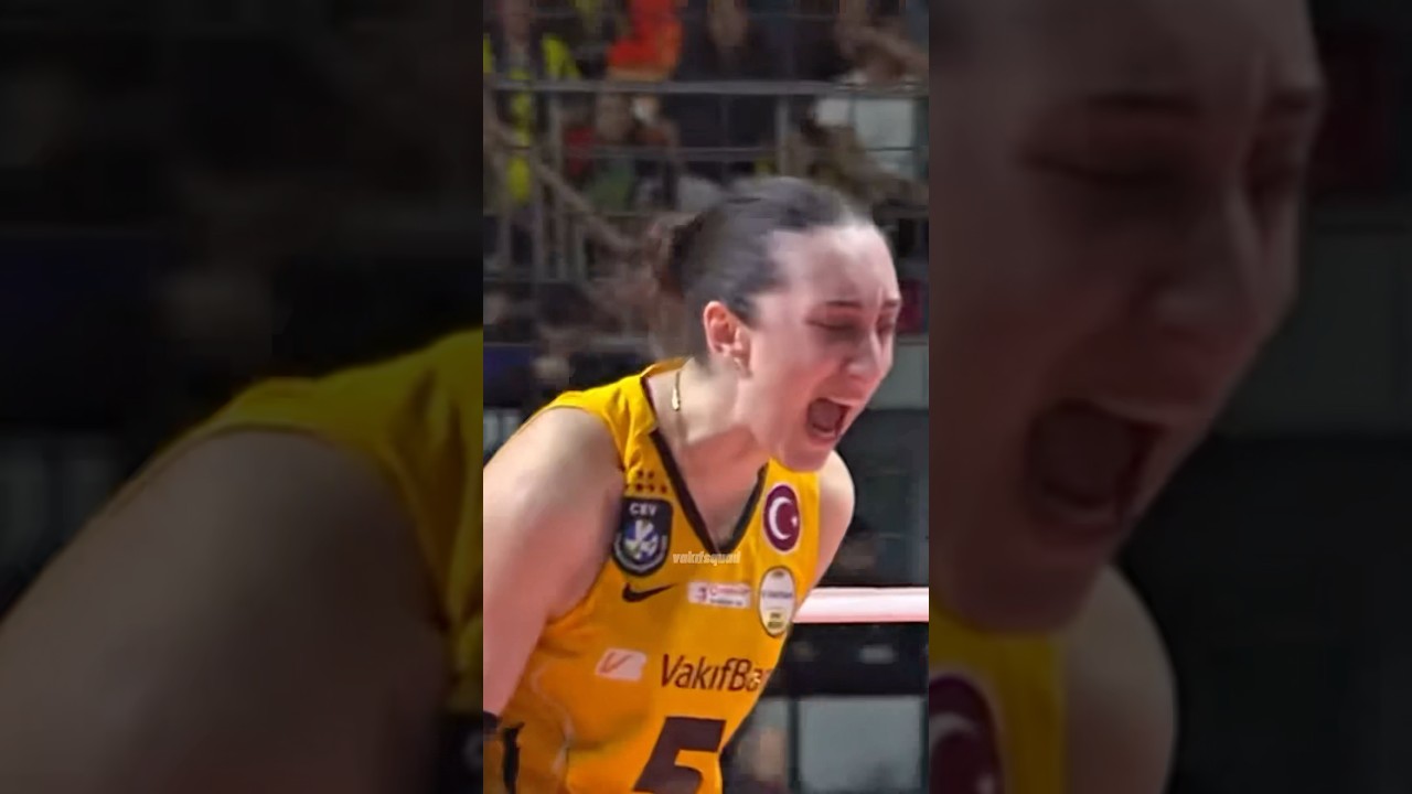 She defended our way to the Final4🤩#ay&ccedil;aayka&ccedil; #vakıfbank #vakıfbanksk #voleybol #volleyball
